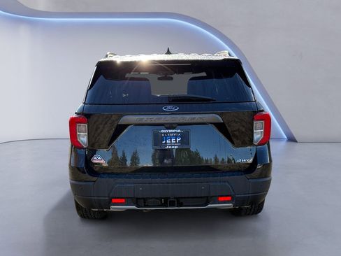 Used 2023 Ford Explorer Timberline image 4