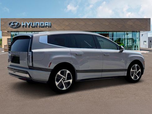 New 2026 Hyundai Ioniq 9 Calligraphy image 8