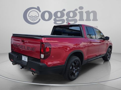 Used 2024 Honda Ridgeline Black Edition image 5