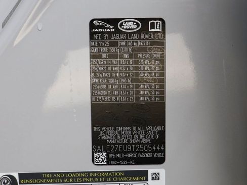 New 2026 Land Rover Defender 110 X-Dynamic SE image 25