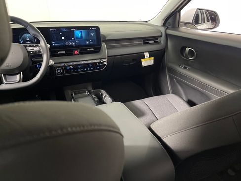 New 2026 Hyundai Ioniq 5 SE image 17