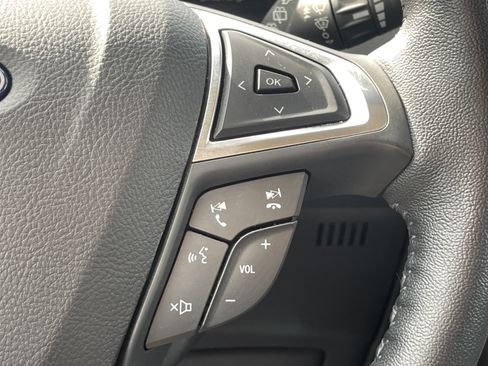 Certified 2022 Ford Edge Titanium AWD/4WD image 20