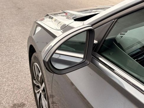 Used 2025 Volkswagen Jetta SE image 14