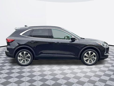 Used 2023 Ford Escape Platinum AWD/4WD image 7