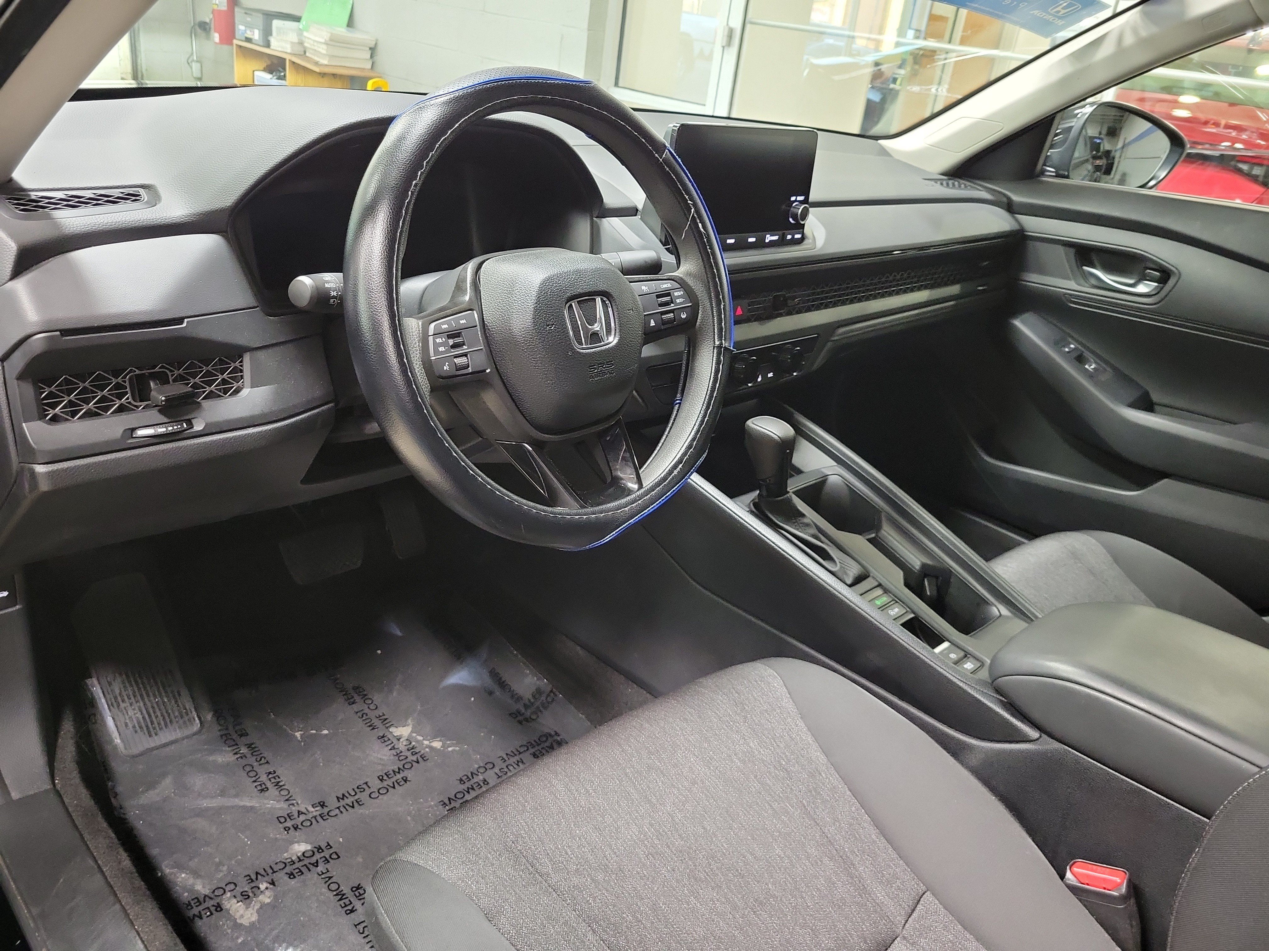 Certified 2025 Honda Accord LX image 9
