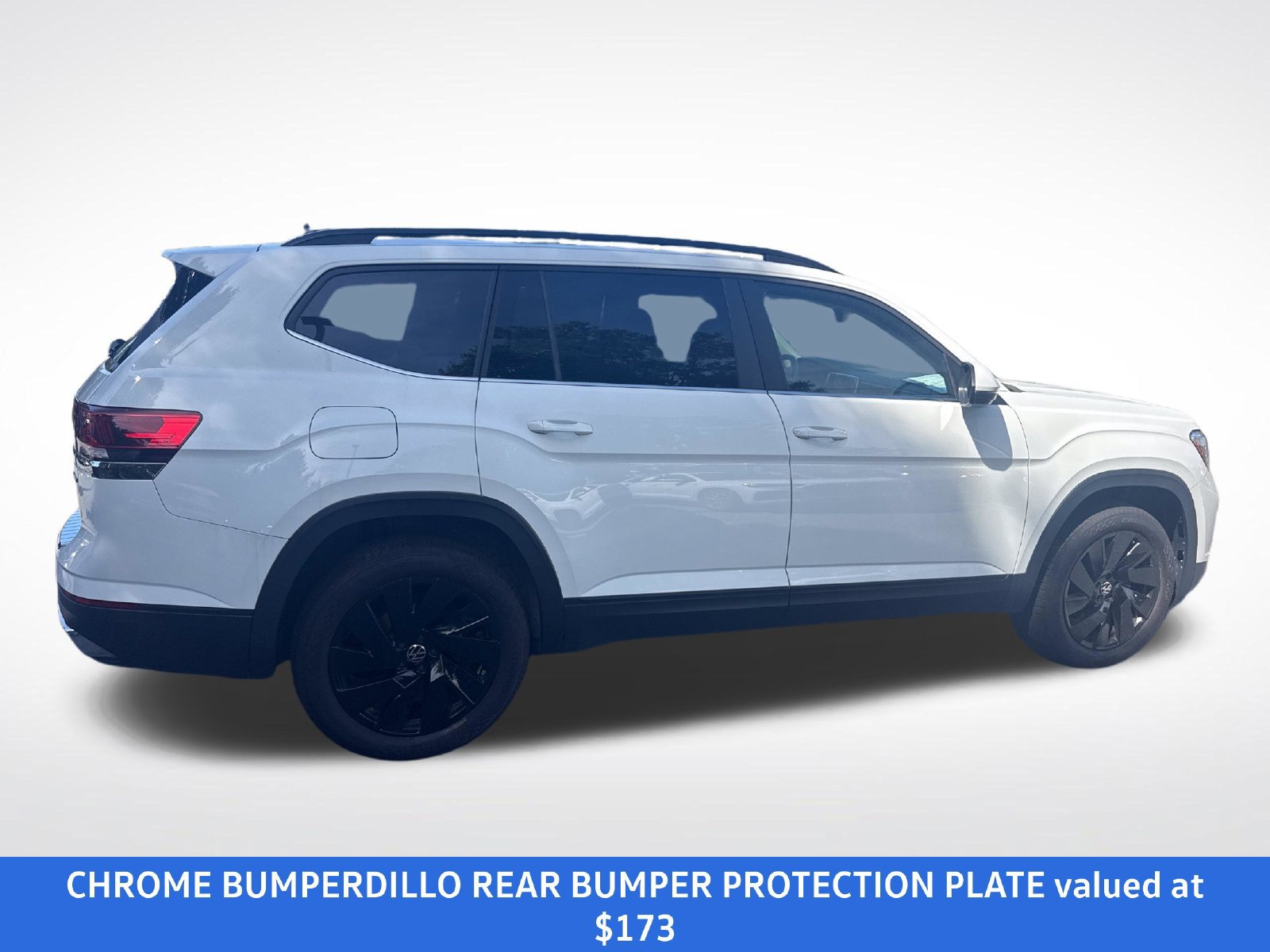 Certified 2024 Volkswagen Atlas SE w/ Panoramic Sunroof Package AWD/4WD image 7