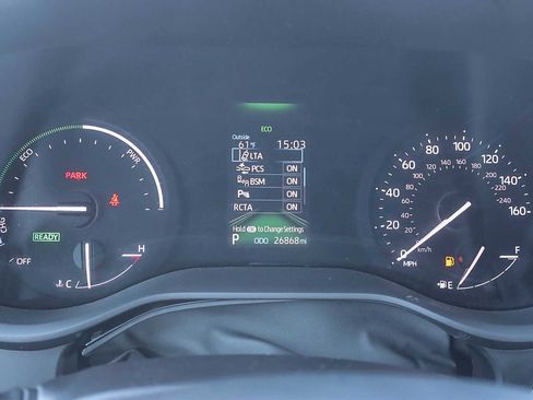 Used 2023 Toyota Sienna XSE image 23