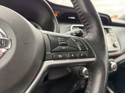 Used 2019 Nissan Kicks SR image 33