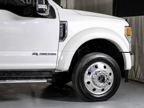 Used 2021 Ford F450 Lariat w/ Lariat Value Package AWD/4WD image 7