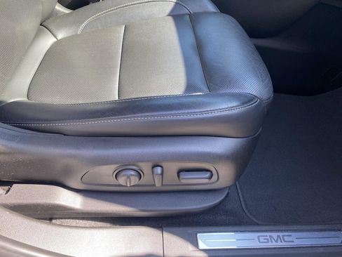 Used 2019 GMC Acadia SLT AWD/4WD image 38