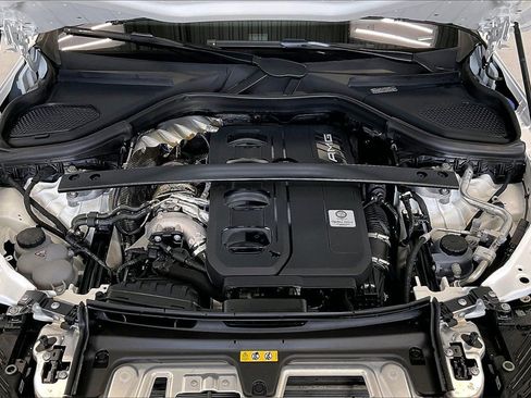 Used 2025 Mercedes-Benz GLC 43 AMG 4MATIC image 29