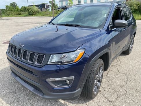 Used 2021 Jeep Compass Latitude AWD/4WD image 3