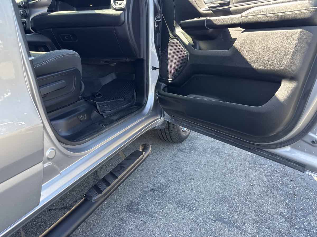 Used 2019 RAM 1500 Big Horn RWD image 11