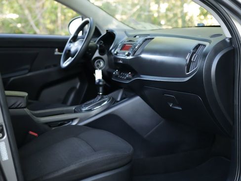 Used 2012 Kia Sportage LX FWD image 24