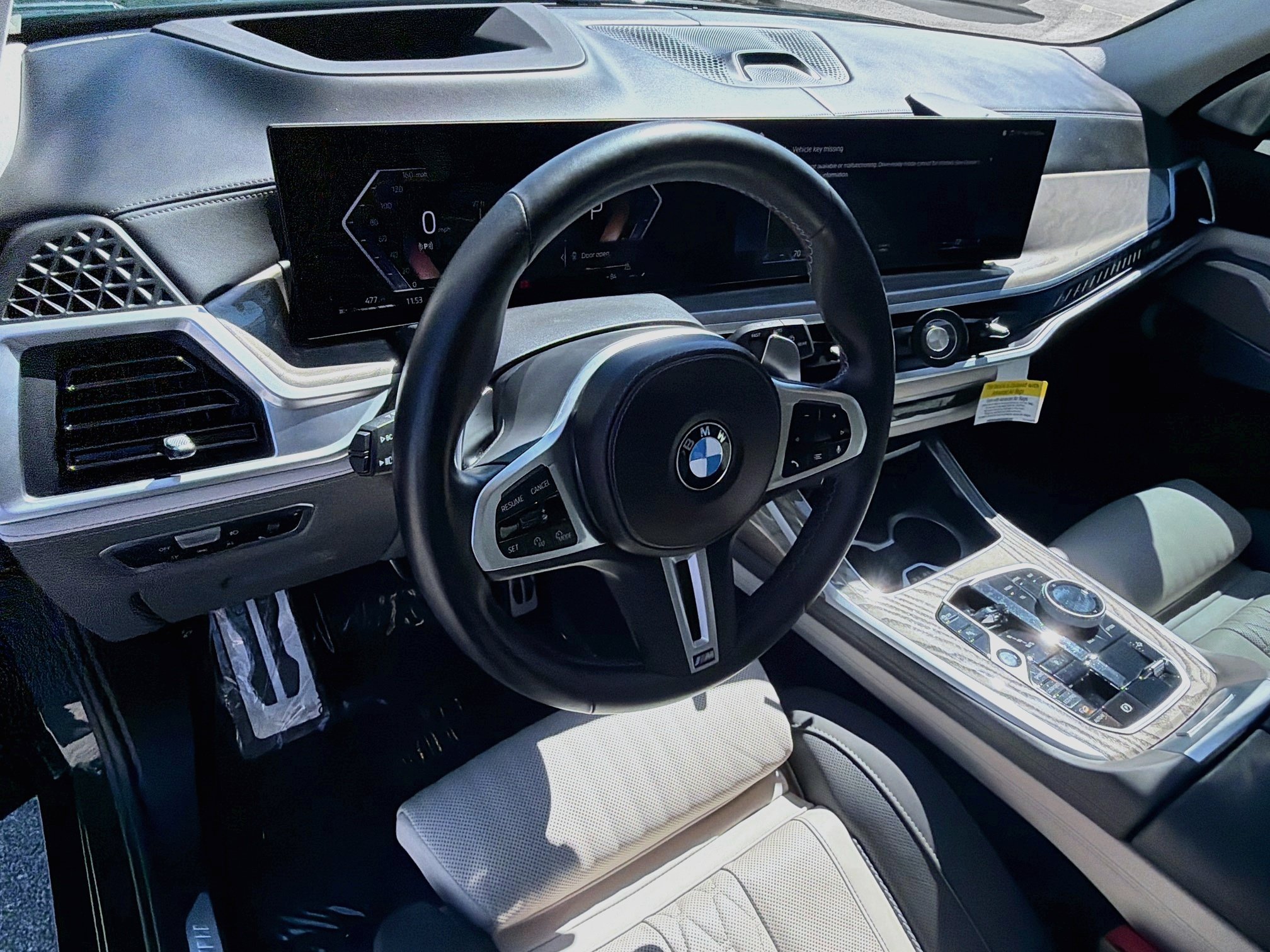 Used 2023 BMW X7 M60i w/ Executive Package AWD/4WD image 28