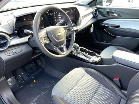 New 2026 Chevrolet Trax LT w/ LT Convenience Package image 10