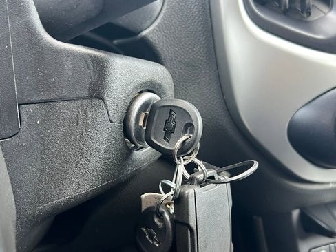 Used 2021 Chevrolet Colorado LT w/ LPO, Tonneau and Step Package image 28