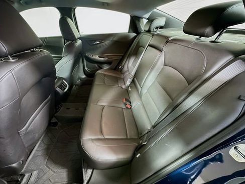 Used 2022 Chevrolet Malibu Premier image 24