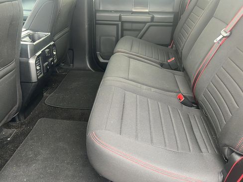 Used 2018 Ford F150 XLT w/ Equipment Group 302A Luxury image 17