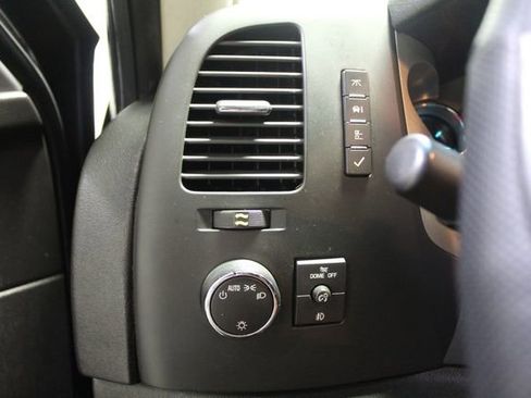 Used 2011 GMC Sierra 1500 SLE w/ Texas Edition RWD image 10