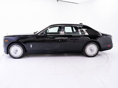 Certified 2023 Rolls-Royce Phantom Sedan w/ The Phantom Package image 2
