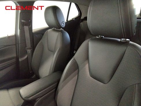 Used 2025 Buick Encore GX Preferred image 32