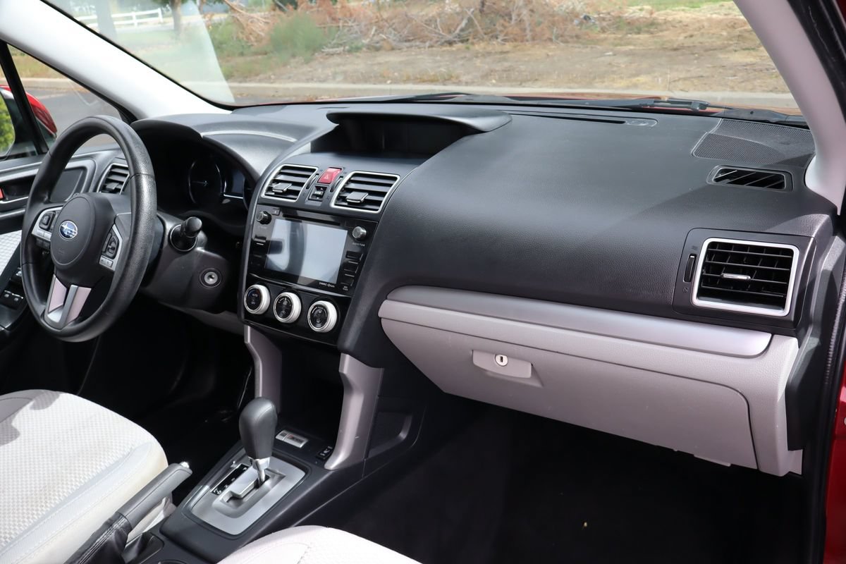 Used 2018 Subaru Forester 2.5i Premium AWD/4WD image 17