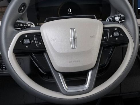 New 2026 Lincoln Corsair Reserve image 12