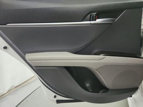 Used 2022 Toyota Camry SE w/ Cold Weather Package image 26