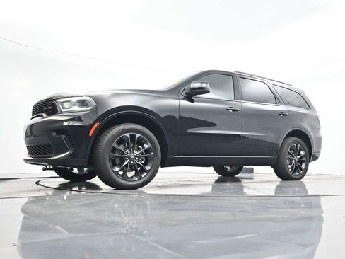 Used 2023 Dodge Durango GT w/ Blacktop Package image 32