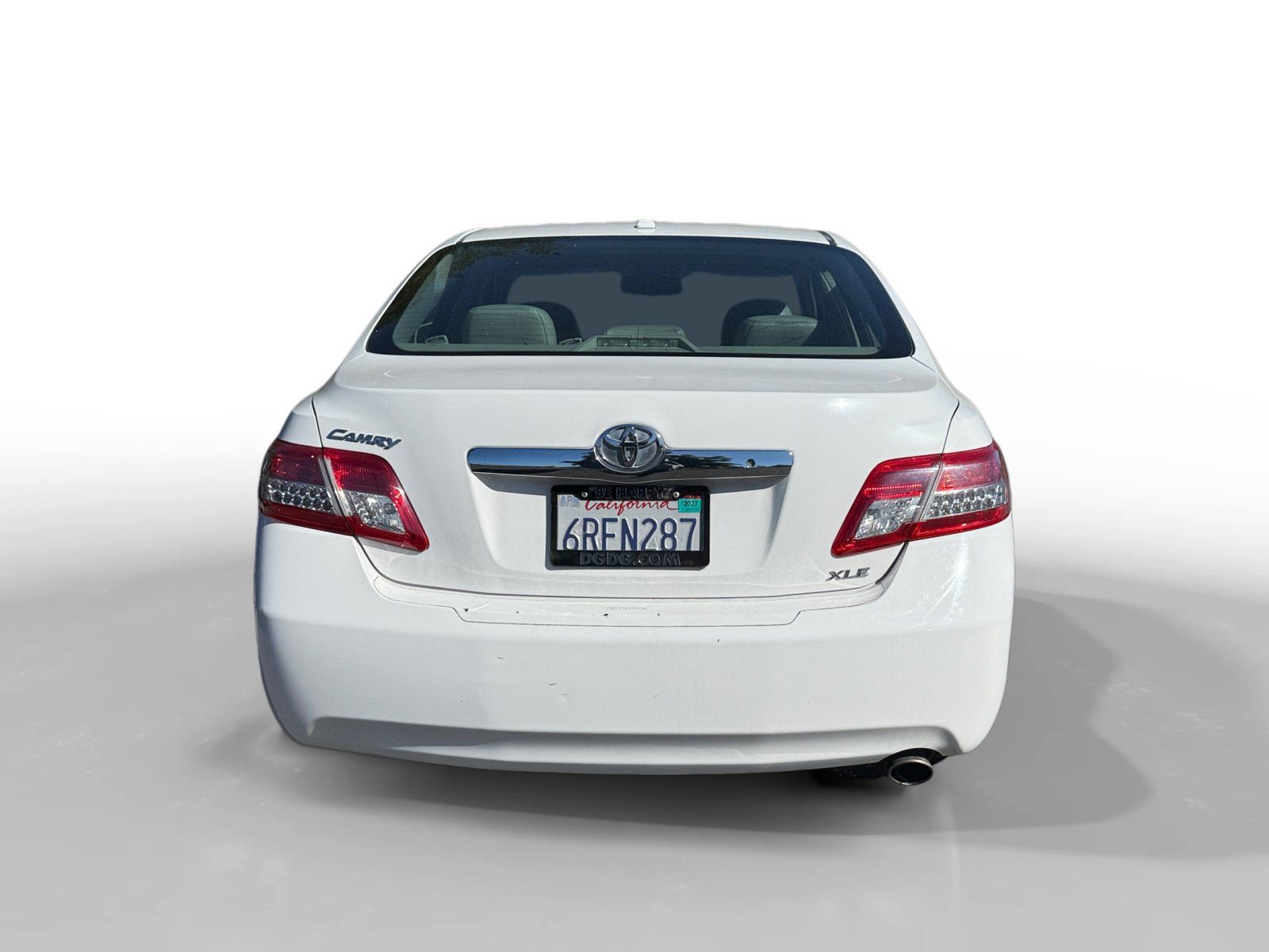 Used 2011 Toyota Camry XLE w/ XLE Extra-Value Pkg #2 FWD image 4