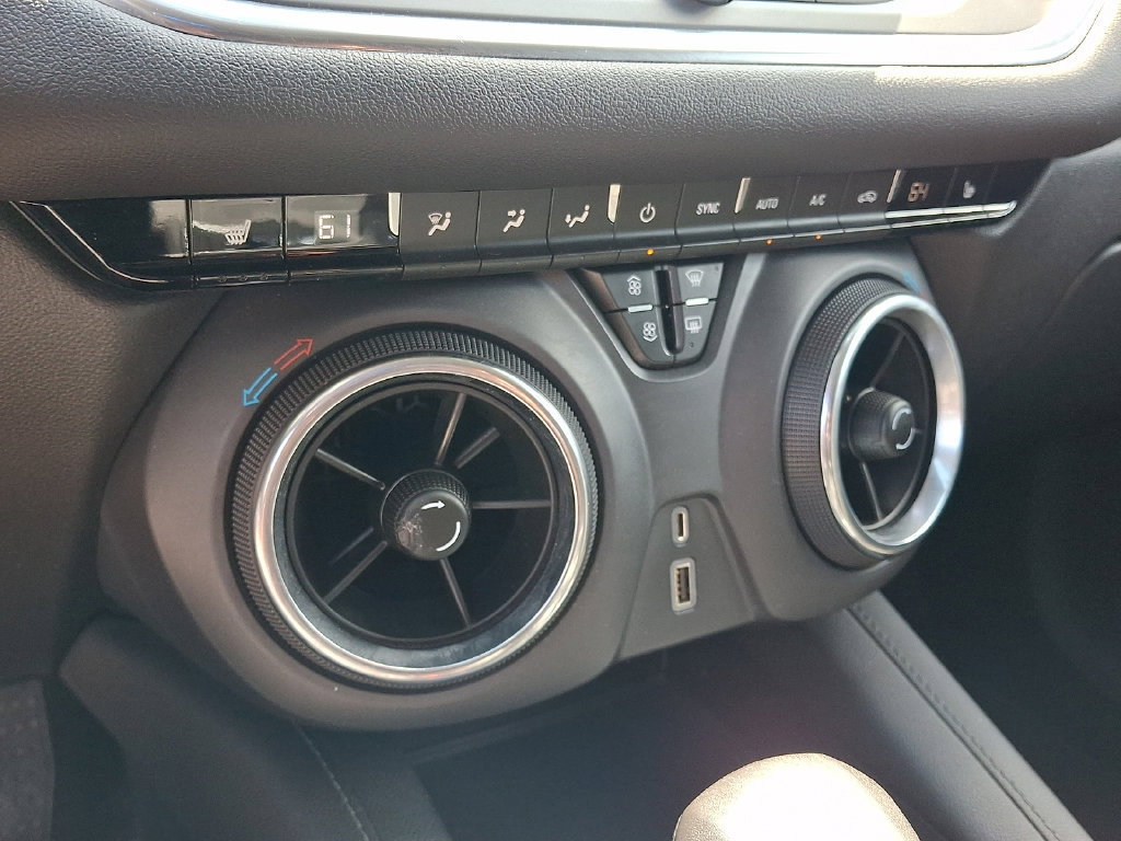 Certified 2019 Chevrolet Blazer LT AWD/4WD image 15