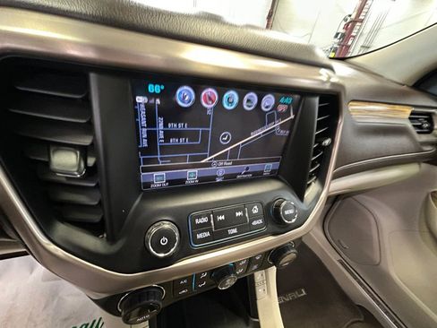 Used 2017 GMC Acadia Denali w/ Technology Package AWD/4WD image 21