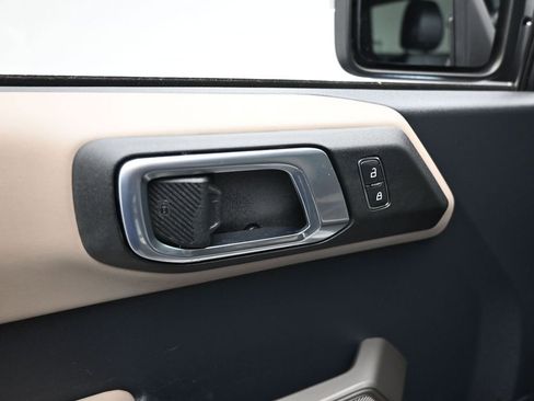 Certified 2023 Ford Bronco Wildtrak image 11