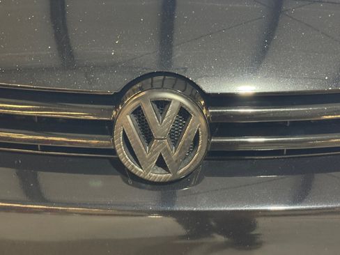 Used 2013 Volkswagen GTI 2-Door FWD image 28