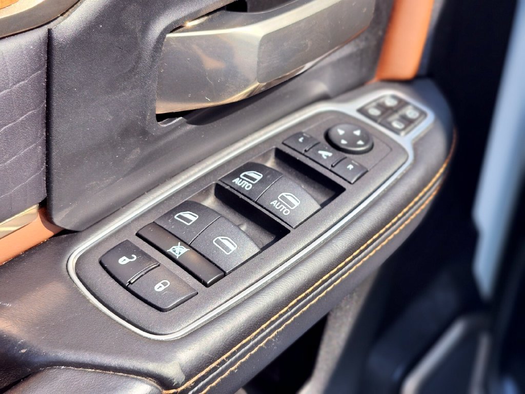 Used 2024 RAM 2500 Limited AWD/4WD image 17