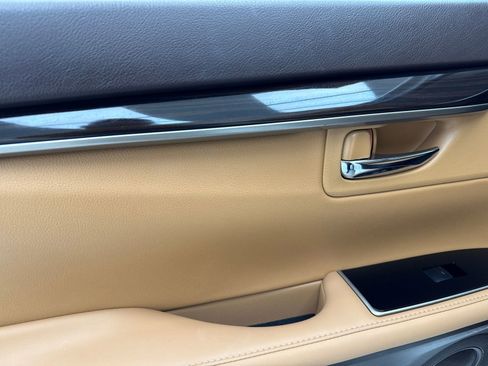 Used 2018 Lexus ES 350 w/ Premier Package FWD image 41