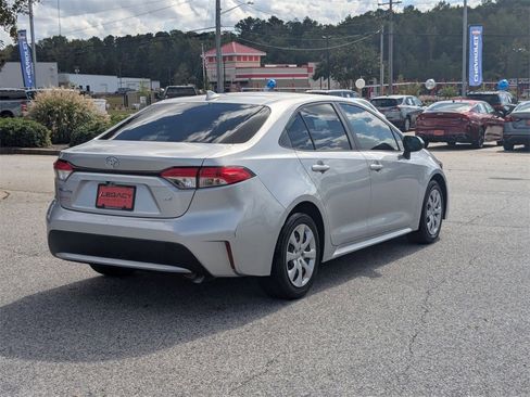 Used 2022 Toyota Corolla LE image 8