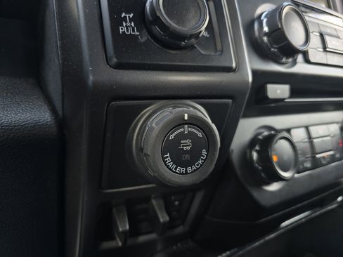 Used 2018 Ford F150 XLT w/ Equipment Group 302A Luxury image 29