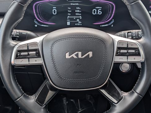 Certified 2024 Kia Telluride S w/ S Sunroof Package AWD/4WD image 25