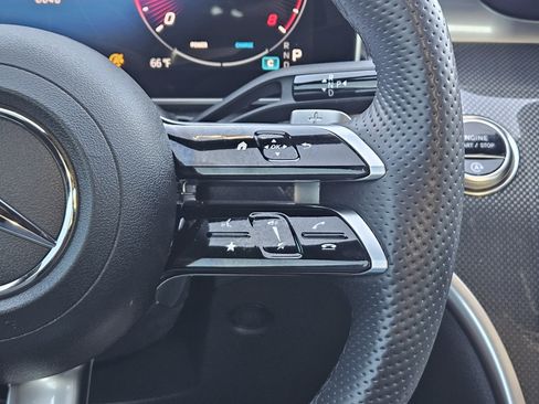 Used 2025 Mercedes-Benz C 300 4MATIC Sedan image 28