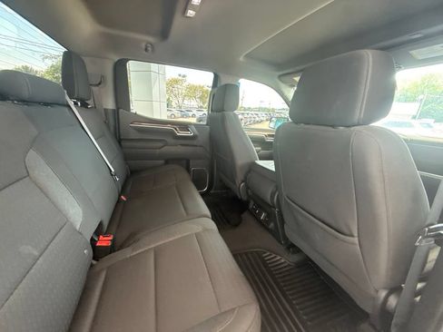 Used 2023 Chevrolet Silverado 1500 LT AWD/4WD image 35