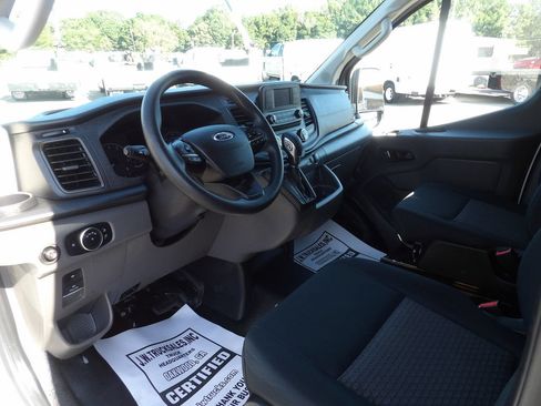 Used 2025 Ford Transit 250 Low Roof w/ Exterior Upgrade Package RWD image 16