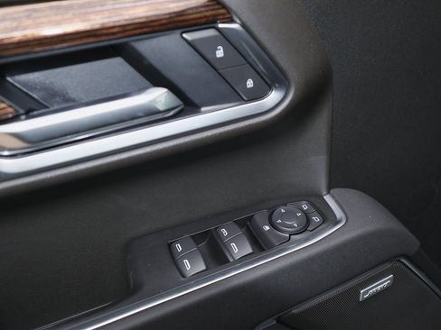 New 2026 GMC Sierra 1500 Elevation image 9