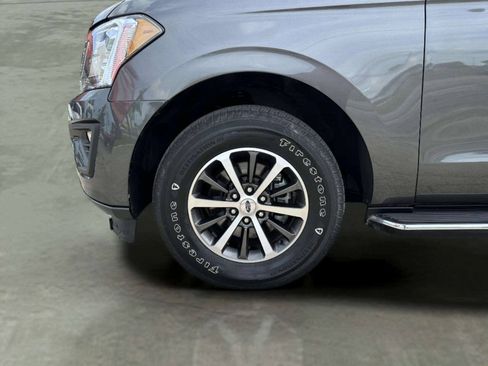 Used 2019 Ford Expedition Max XLT w/ Equipment Group 202A AWD/4WD image 41