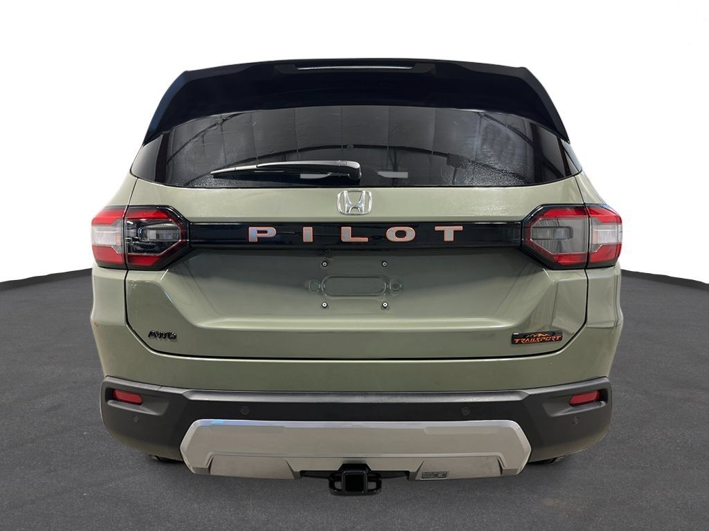 New 2026 Honda Pilot TrailSport image 4