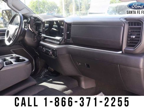 Used 2025 Chevrolet Silverado 2500 LT w/ Safety Package image 32