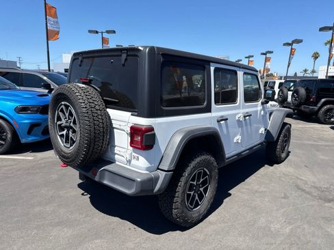 Used 2024 Jeep Wrangler Unlimited Rubicon AWD/4WD image 13