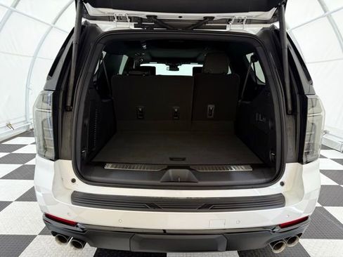 New 2025 Chevrolet Suburban RST w/ RST Capability Package image 5