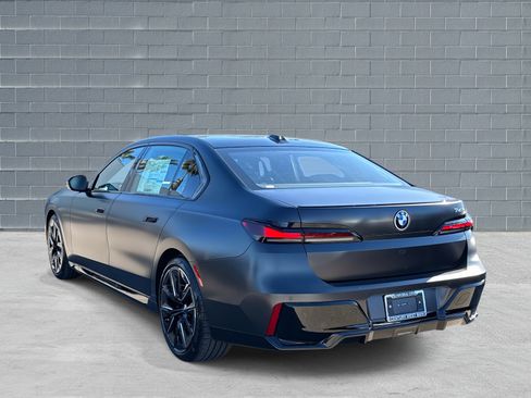 New 2026 BMW 740i w/ Premium Package image 4